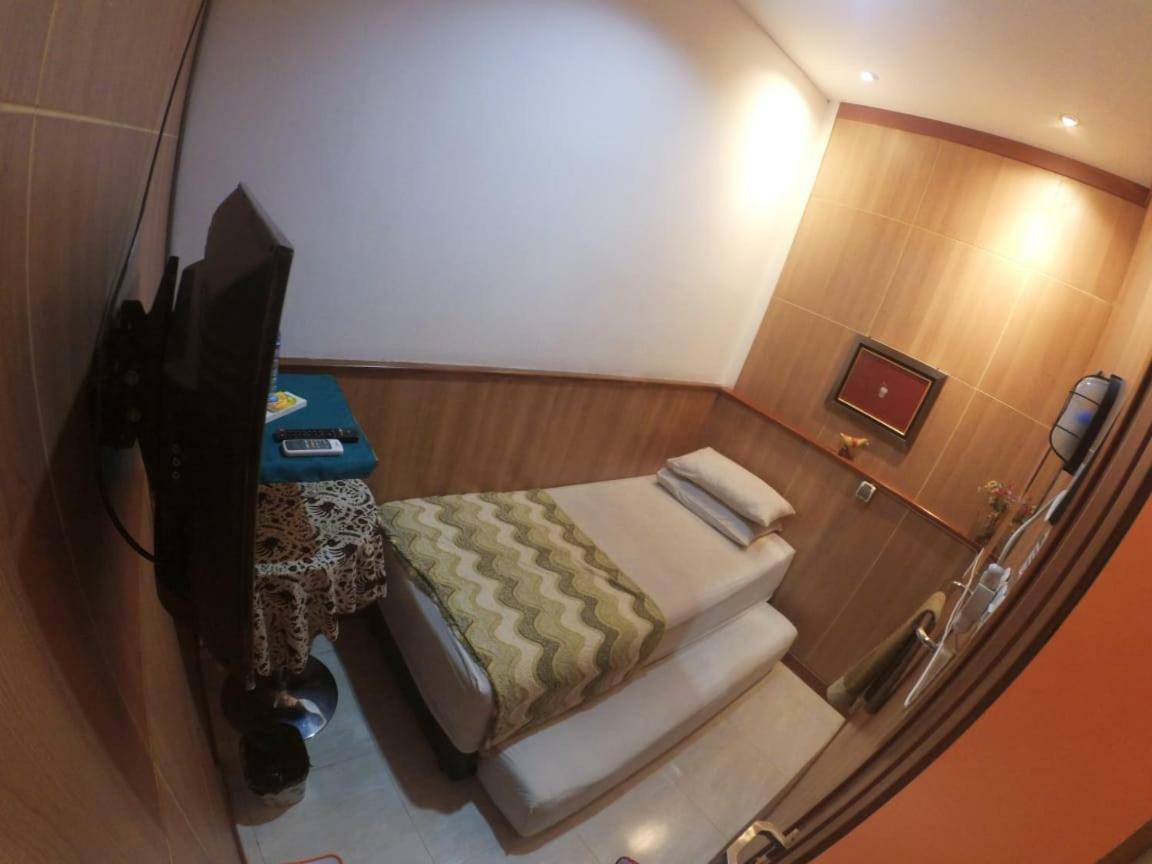 The Cabin Hotel Gandekan Джокякарта Екстериор снимка
